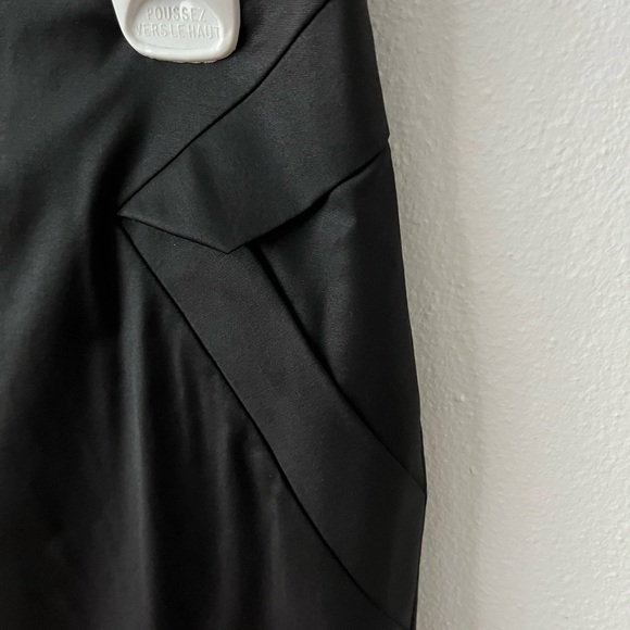 Club Monaco Black Wool Midi skirt Quiet luxury neutral office wear Style00300747 - Picture 7 of 12